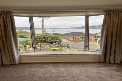 Photo of property in 2 Kellas Street, Macandrew Bay, Dunedin, 9014