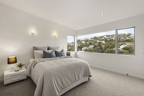 Photo of property in 39 Tiketike Way, Brooklyn, Wellington, 6021