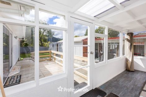Photo of property in 53 Hudson Avenue, Ebdentown, Upper Hutt, 5018