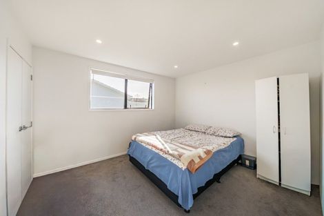 Photo of property in 7/97 Whites Line East, Waiwhetu, Lower Hutt, 5010