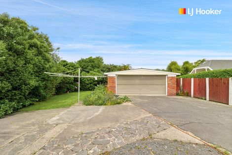 Photo of property in 73 Macandrew Road, South Dunedin, Dunedin, 9012