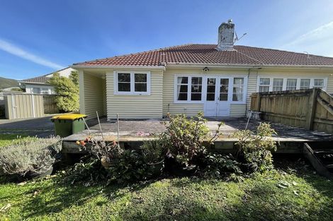 Photo of property in 6 Hobbs Grove, Epuni, Lower Hutt, 5011