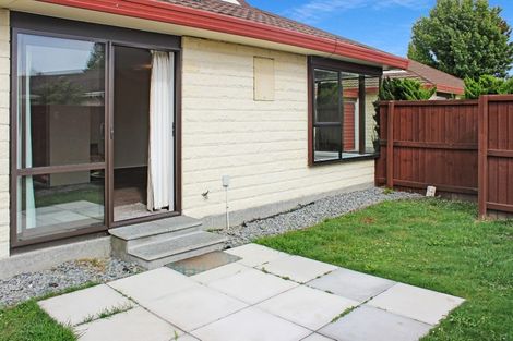 Photo of property in 2/26 Wiremu Street, Redwood, Christchurch, 8051
