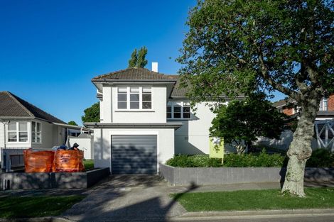 Photo of property in 5 Ngarimu Street, Roslyn, Palmerston North, 4414