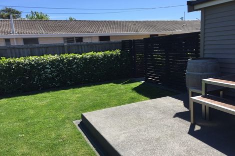 Photo of property in 16 Lees Road, Strowan, Christchurch, 8052