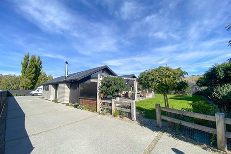 Photo of property in 48 Stratford Drive, Mount Pisa, Cromwell, 9383