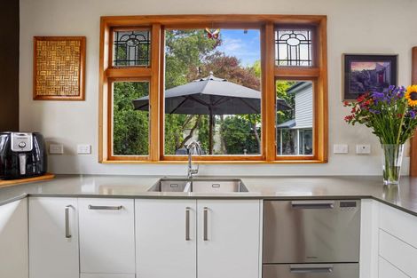 Photo of property in 222 Edgeware Road, Edgeware, Christchurch, 8013