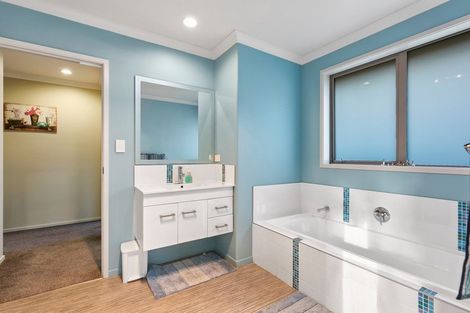 Photo of property in 145 Oteki Park Drive, Welcome Bay, Tauranga, 3112