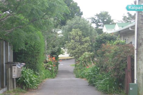 Photo of property in 1/24 Kaipatiki Road, Glenfield, Auckland, 0629