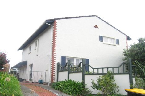 Photo of property in 2 The Sounding, Whitby, Porirua, 5024