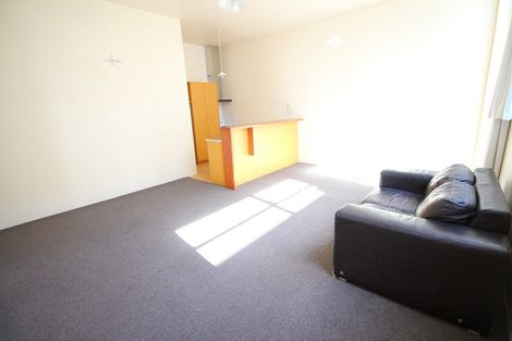Photo of property in 4 Torrens Terrace, Mount Cook, Wellington, 6011