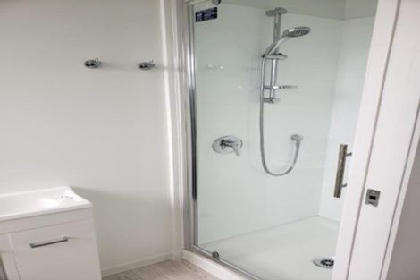 Photo of property in 1 Inverness Avenue, Hamilton East, Hamilton, 3216