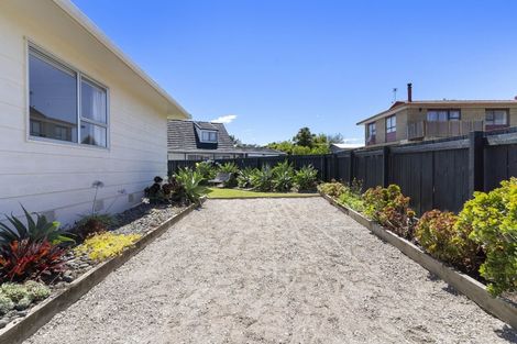 Photo of property in 3/16 Helms Place, Manurewa, Auckland, 2102