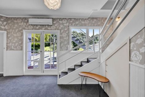 Photo of property in 10 Seymour Street, Waitara, 4320