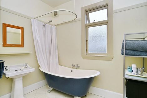 Photo of property in 100 Edward Avenue, Edgeware, Christchurch, 8013