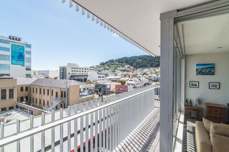 Photo of property in Republic Apartments, 4h/11 Tennyson Street, Te Aro, Wellington, 6011