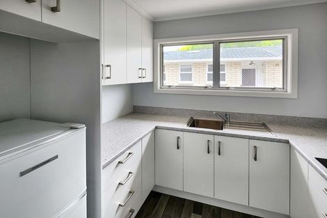 Photo of property in 2 Ferretti Grove, Avalon, Lower Hutt, 5011