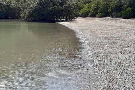 Photo of property in 73 Pipiroa Road, Ngatea, 3503