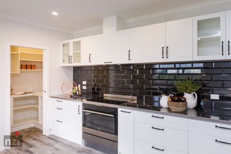 Photo of property in 112 Reid Line West, Feilding, 4777
