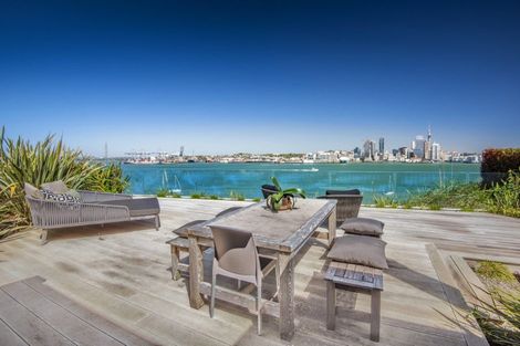 Photo of property in 53a Stanley Point Road, Stanley Point, Auckland, 0624