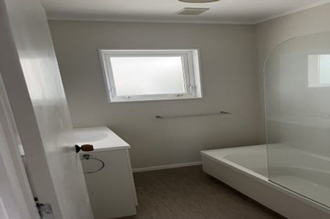 Photo of property in 40 Linwood Drive, Paraparaumu, 5032