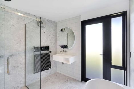 Photo of property in 82 Queens Avenue, Waikuku Beach, 7402
