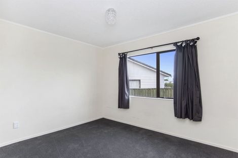 Photo of property in 23c Lyn Grove, Papamoa Beach, Papamoa, 3118