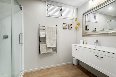 Photo of property in 2/20 Wolsley Avenue, Milford, Auckland, 0620