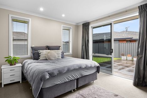 Photo of property in 44 Tasman Drive, Poraiti, Napier, 4112