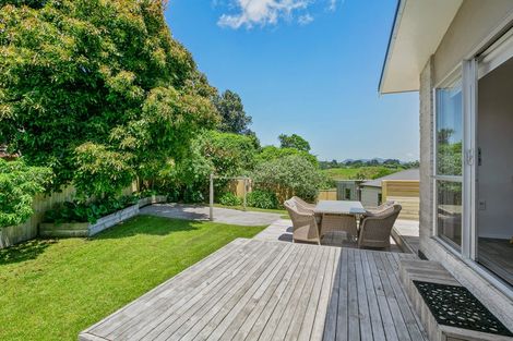 Photo of property in 57 Manu Crescent, Upper Vogeltown, New Plymouth, 4310