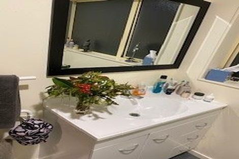 Photo of property in Miramar Villas, 3u3 Byron Street, Miramar, Wellington, 6022