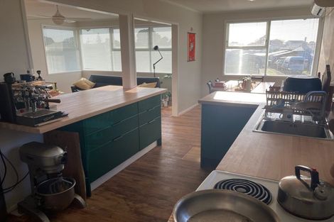 Photo of property in 12 Tinkler Place, Favona, Auckland, 2024