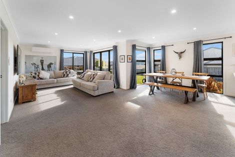 Photo of property in 32 Katania Heights, Brightwater, 7022