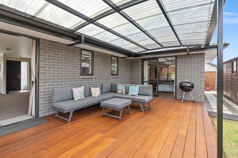 Photo of property in 50 Plover Street, One Tree Point, 0118