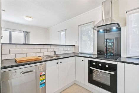 Photo of property in 2/133b Manuka Road, Bayview, Auckland, 0629
