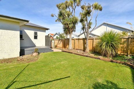 Photo of property in 64 Hargest Crescent, Saint Kilda, Dunedin, 9012
