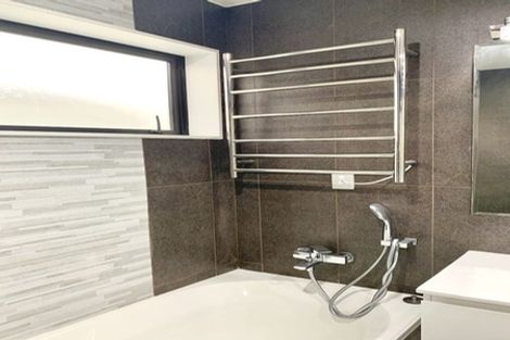 Photo of property in 8 Pihoihoi Place, Hobsonville, Auckland, 0616