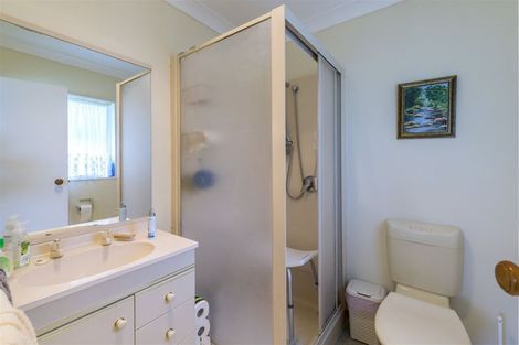 Photo of property in 35 Spackman Crescent, Paraparaumu, 5032