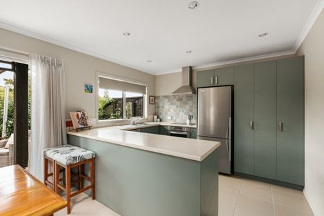 Photo of property in 21 Bridgewater Way, Pyes Pa, Tauranga, 3112