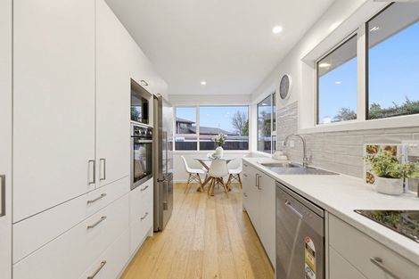 Photo of property in 274 Lake Terrace Road, Shirley, Christchurch, 8061