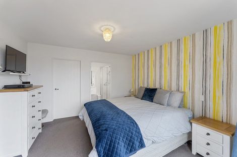 Photo of property in 4 Fearne Drive, Woodend, 7610