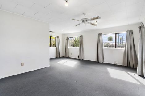 Photo of property in 16a Pooks Road, Ranui, Auckland, 0612