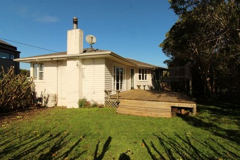 Photo of property in 27 Wharf Road, Te Atatu Peninsula, Auckland, 0610