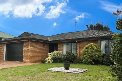 Photo of property in 33 College Drive, Paraparaumu, 5032