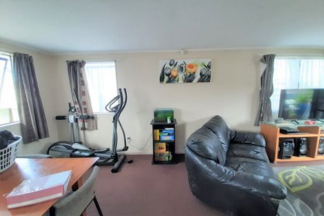 Photo of property in 6 Solveig Place, Randwick Park, Auckland, 2105
