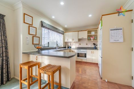 Photo of property in 2/25 Mills Street, Boulcott, Lower Hutt, 5010