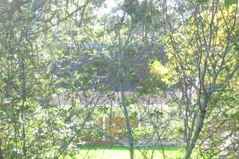 Photo of property in 361-363 Henderson Valley Road, Henderson Valley, Auckland, 0612