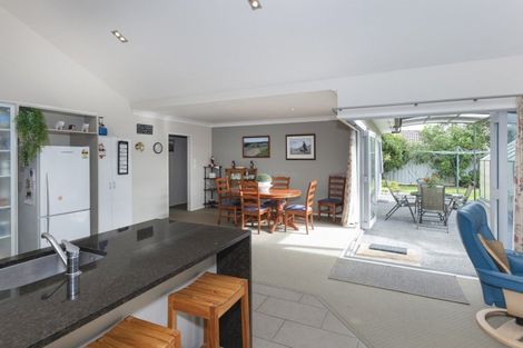Photo of property in 11 Pohutukawa Grove, Lytton West, Gisborne, 4010