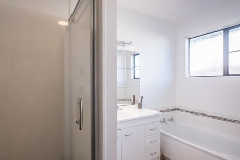 Photo of property in 20 Awanui Drive, Waikanae, 5036
