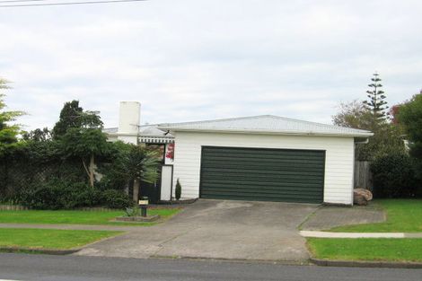 Photo of property in 2/102 Sandspit Road, Shelly Park, Auckland, 2014